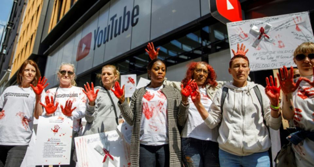 «YouTube a du sang sur les mains», accusent des manifestantes à Londres