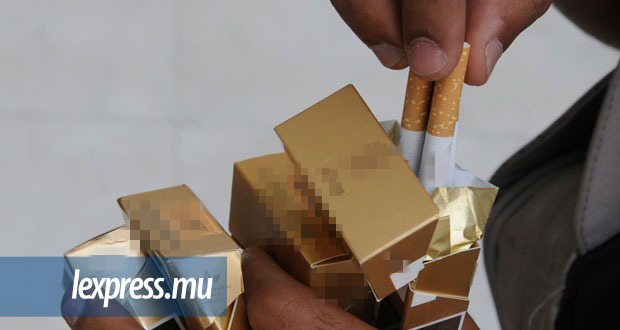 Fraude commerciale: elle tentait d’importer du tabac sans permis