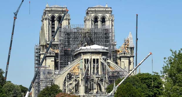 Incendie de Notre-Dame: des élus réclament une cartographie des taux de plomb