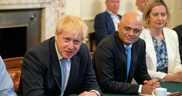 Boris Johnson réunit son gouvernement pour un Brexit à tout prix