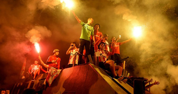 Les tensions montent entre Zagreb et Belgrade, gagnant les stades de foot