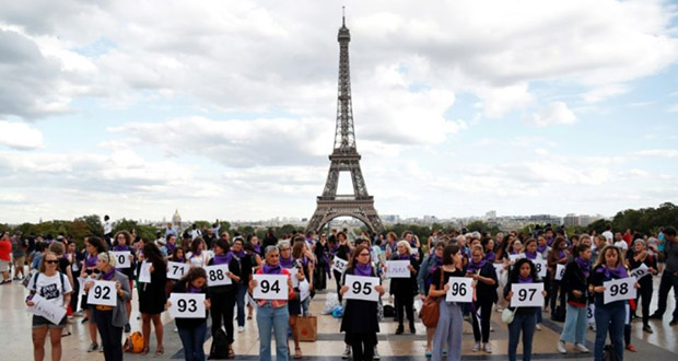 Paris: rassemblement au Trocadéro pour dénoncer «le 100e féminicide» de l’année