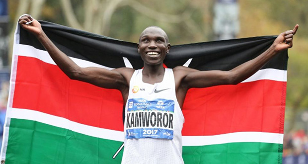 Le Kényan Geoffrey Kamworor bat le record du monde de semi-marathon à Copenhague