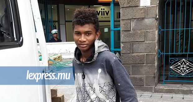 Orphelin: Owen, 17 ans, SDF