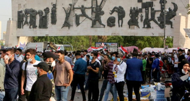 En Irak, la jeunesse prend la rue pour réclamer «la chute du régime»