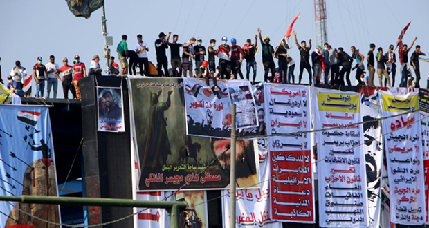 Irak: le sort du Premier ministre en suspens, la rue plus que jamais mobilisée