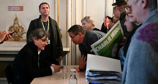 Strasbourg: la rédaction de Charlie Hebdo face au public pour la première fois depuis 2015