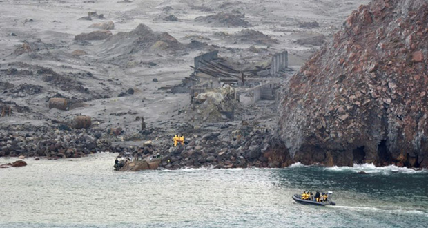 Eruption en Nouvelle-Zélande: des plongeurs à la recherche de corps