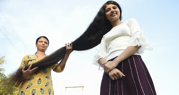 Inde: Nilanshi Patel, 17 ans et 190 centimètres de cheveux