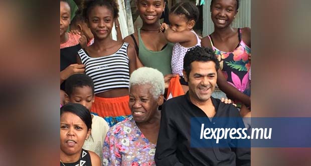 Carré d’as à Rivière-Noire : Jamel Debbouze fait sensation auprès des villageois