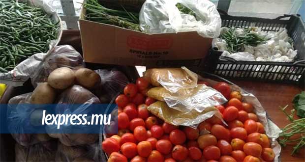 Mahébourg: des marchands verbalisés, leurs légumes saisis