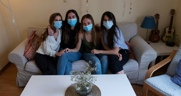 A Madrid, quatre jeunes femmes médecins que l’épidémie fait «grandir»
