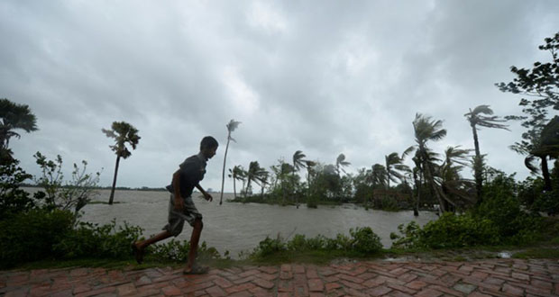 «Un bulldozer»: le cyclone Amphan déferle sur l’Inde et le Bangladesh