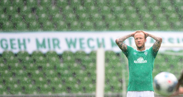 Allemagne: Brême, battu par Wolfsburg, s’éloigne du maintien
