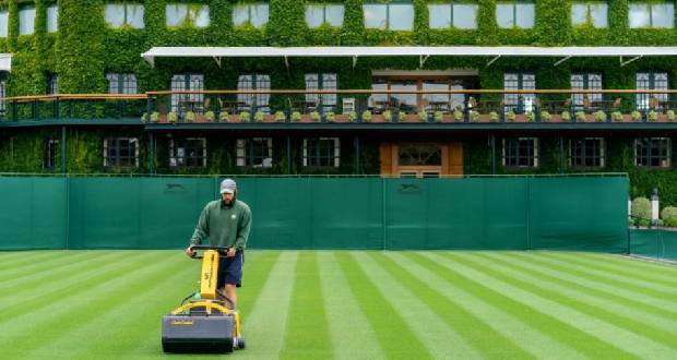 Tennis: pour le jardinier de Wimbledon, l’herbe sera plus verte en 2021