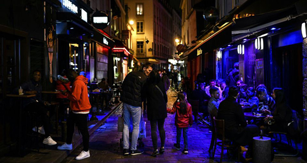 Covid-19: vers la fermeture des bars à Paris