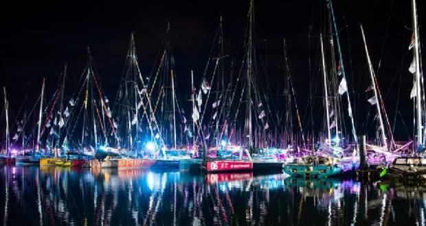 Vendée Globe: les 33 skippers larguent les amarres