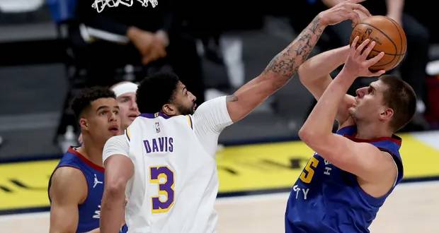 NBA: les Lakers chutent et craignent pour Davis, Lillard «Dame» le pion à Doncic