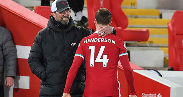Liverpool: le capitaine Henderson opéré, absent plusieurs semaines