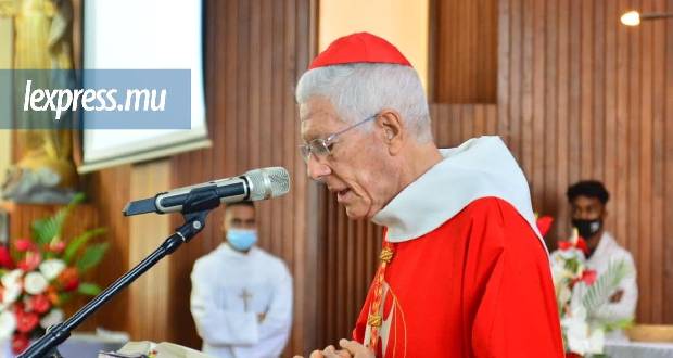 Covid-19: le Cardinal Maurice Piat annule les 40 Heures