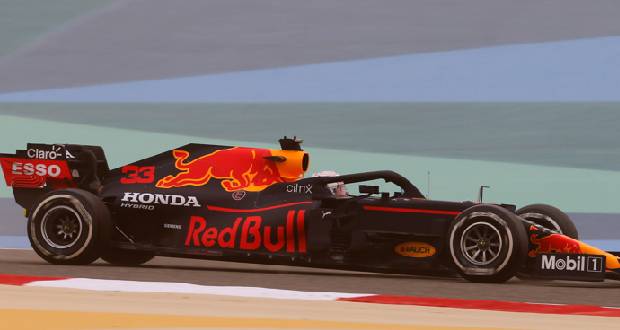 F1: Red Bull met sous pression Mercedes lors des essais