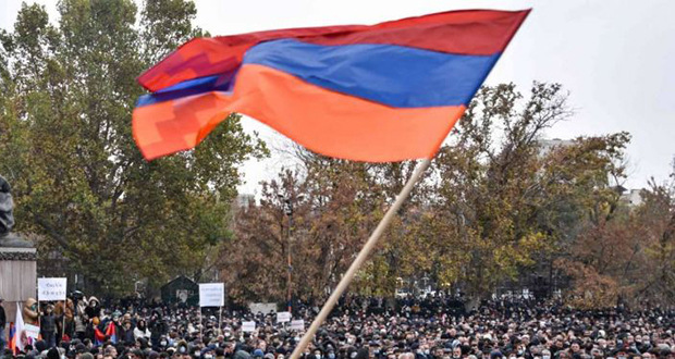 L'Arménie lève la loi martiale décrétée pour la guerre au Karabakh