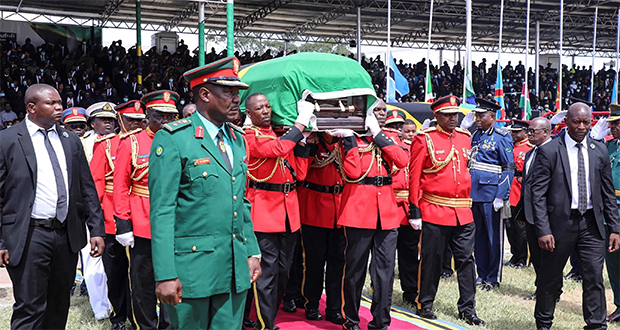 Tanzanie: 45 personnes sont mortes dans une bousculade lors d'un hommage au président Magufuli