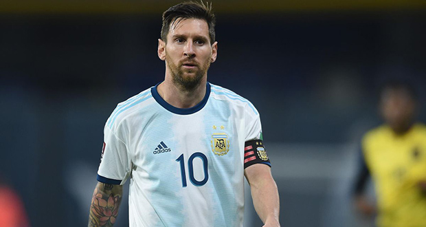 Foot: l'Argentine jouera la Copa América au Brésil malgré le Covid