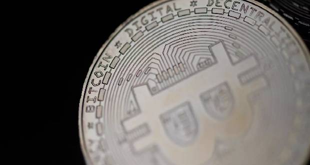Le bitcoin plonge sous 30 000 dollars, coulé par les régulations chinoises