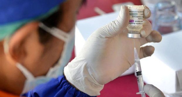 Virus : Oxford et AstraZeneca commencent à tester un vaccin contre le variant beta