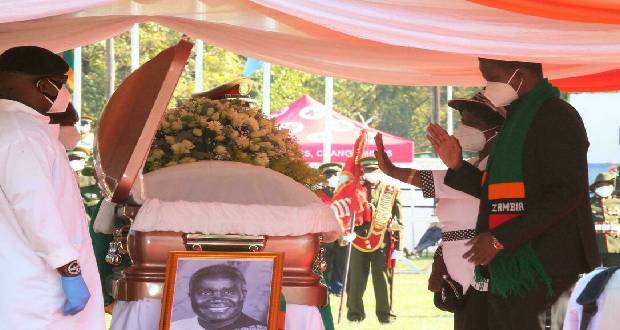 Zambie: des proches de Kenneth Kaunda contestent le lieu de son inhumation