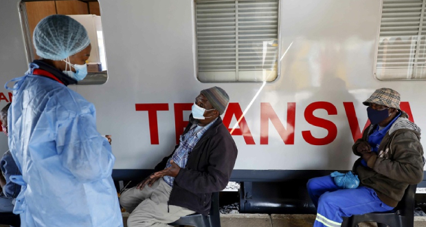 En Afrique du Sud, un train pour vacciner contre le Covid