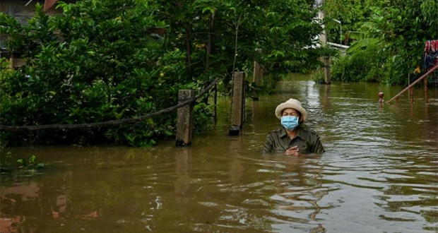 Thaïlande: des inondations font six morts et menacent Bangkok