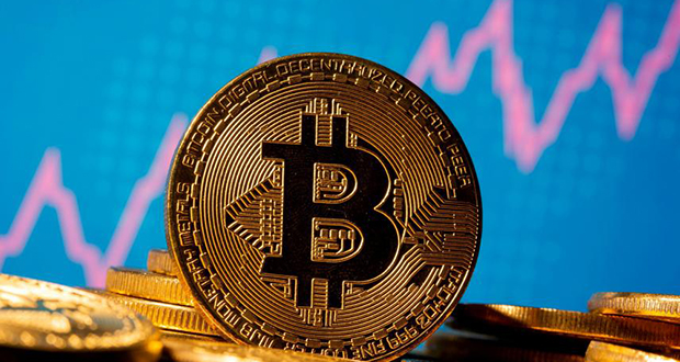 Le bitcoin franchit un nouveau plus haut historique à plus de 66.000 dollars