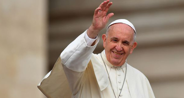 Pour Noël, le pape appelle au «dialogue» et déplore les «tragédies oubliées»