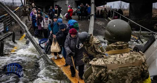 Kiev rejette les évacuations vers la Russie, reprise des négociations entre belligérants