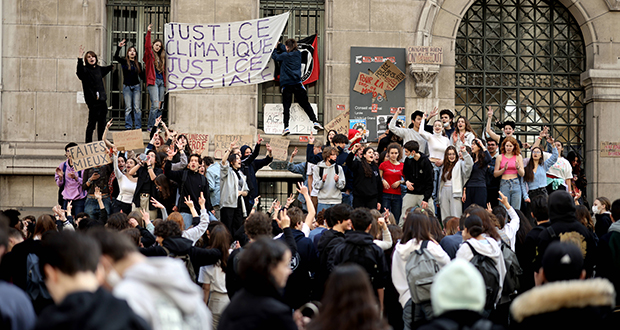 Blocage de quelques lycées à Paris avant le second tour de la présidentielle