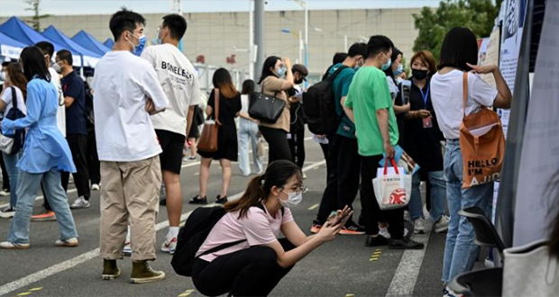 En Chine, jeunes recherchent emploi désespérément