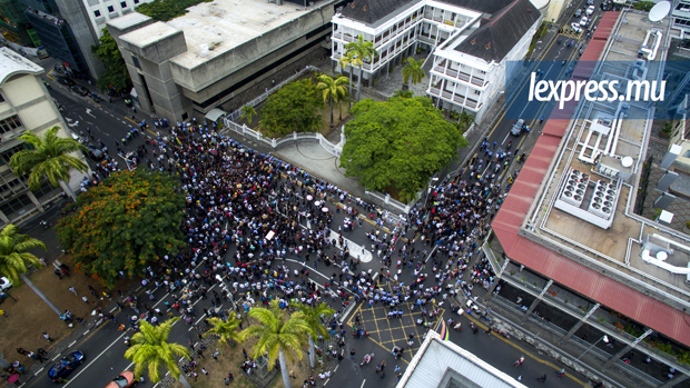 Manifestation à Port-Louis: «On a un gouvernement illégitime»