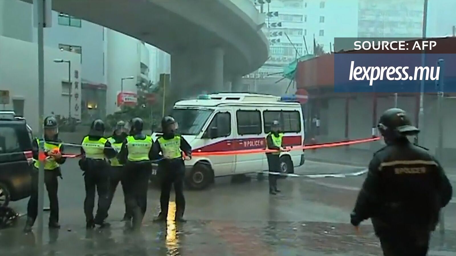 Le typhon Hato déferle sur Hong Kong et Macao